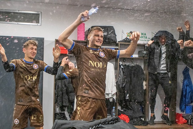 若俱乐部决 若俱乐部决